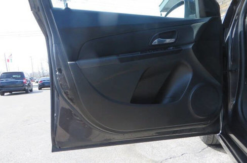 Used 2014 Chevrolet Cruze LT image 36