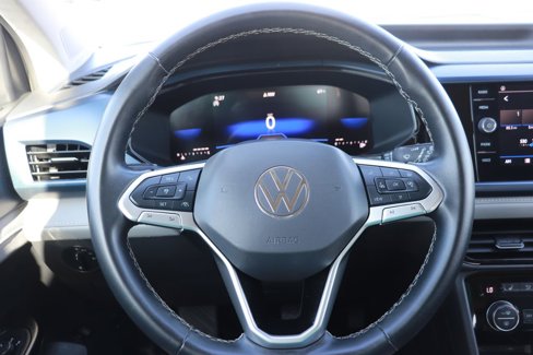 Used 2024 Volkswagen Taos SE image 17