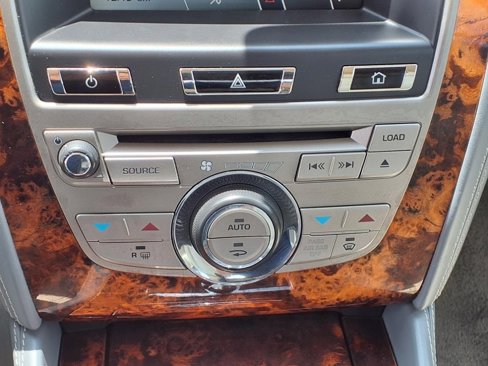 Used 2010 Jaguar XK Convertible image 18