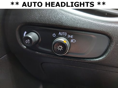 Used 2023 Chevrolet Malibu LT image 15