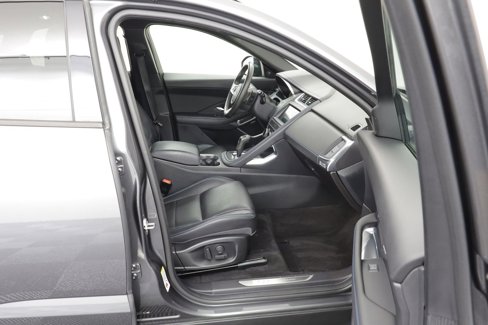 Used 2020 Jaguar E-PACE R-Dynamic S image 31