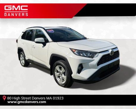 Used 2019 Toyota RAV4 XLE image 1
