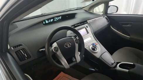 Used 2013 Toyota Prius Plug-In Hybrid image 15