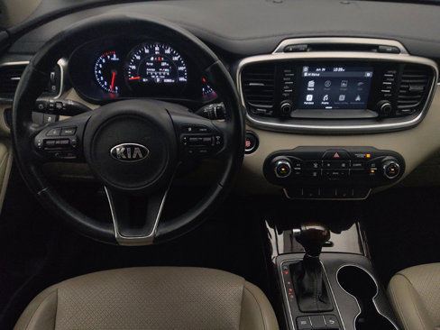 Used 2017 Kia Sorento EX image 22