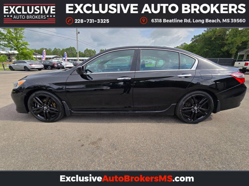 Used 2017 Honda Accord Sport image 6