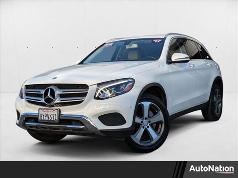 Certified 2017 Mercedes-Benz GLC 300 image 1