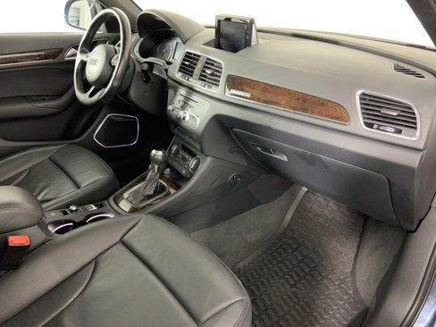 Used 2017 Audi Q3 2.0T Prestige w/ Prestige Package image 30