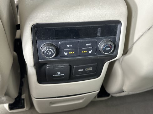 Used 2021 GMC Acadia Denali w/ Denali Ultimate Package image 19