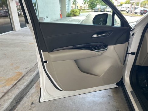 Used 2021 Cadillac XT4 Luxury image 34