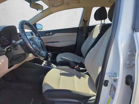 Used 2021 Hyundai Accent SE image 11