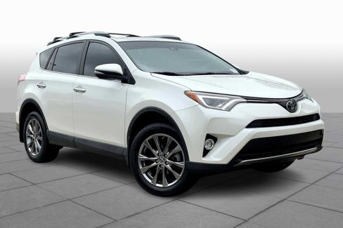 Used 2018 Toyota RAV4 Limited image 2