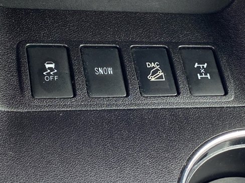Used 2018 Toyota Highlander Limited image 19