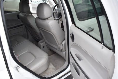 Used 2006 Chevrolet HHR LT w/ Preferred Equipment Group image 16