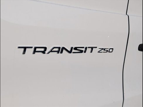 Used 2015 Ford Transit 250 130 Low Roof image 5