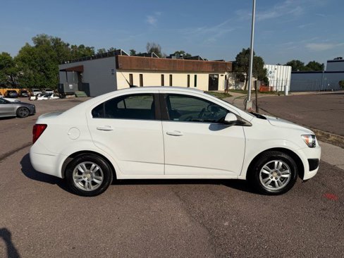 Used 2014 Chevrolet Sonic LT image 8