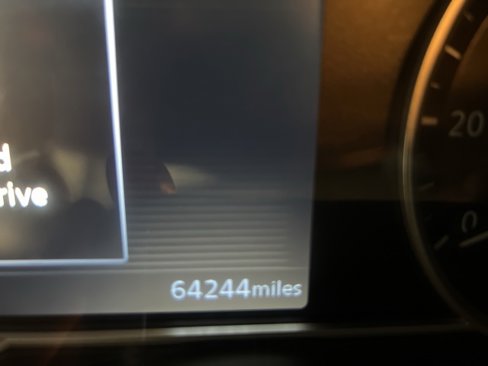Used 2022 Nissan Versa SV image 18