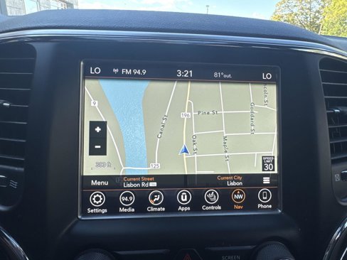 Used 2018 Jeep Grand Cherokee Limited w/ Luxury Group II image 23