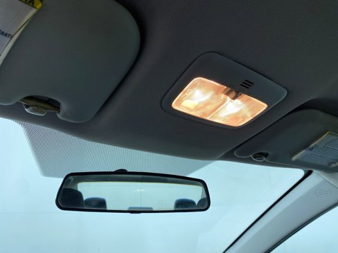 Used 2015 Toyota Corolla L image 21