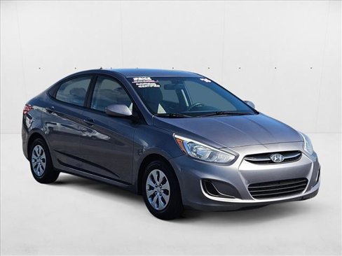 Used 2016 Hyundai Accent SE image 3