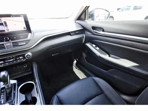 Used 2024 Nissan Altima 2.5 SL image 12