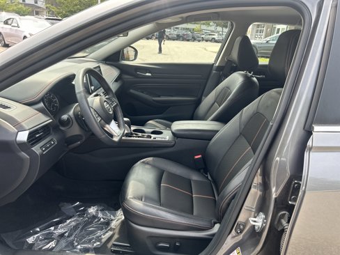 Used 2022 Nissan Altima 2.5 SR image 14