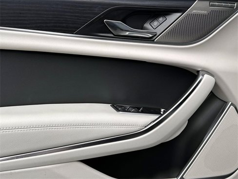 New 2024 Jaguar XF R-Dynamic SE image 15