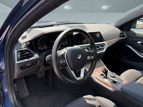 Used 2021 BMW 330i Sedan w/ Premium Package image 4