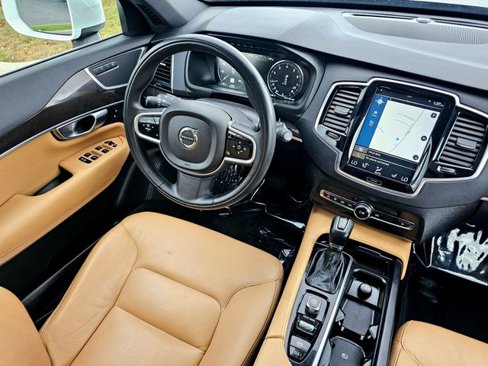Used 2018 Volvo XC90 T6 Momentum w/ Convenience Package image 29