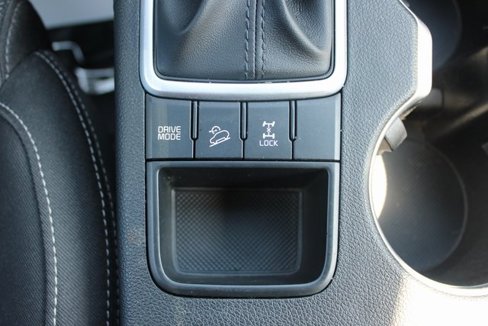 Used 2020 Kia Sportage LX image 18