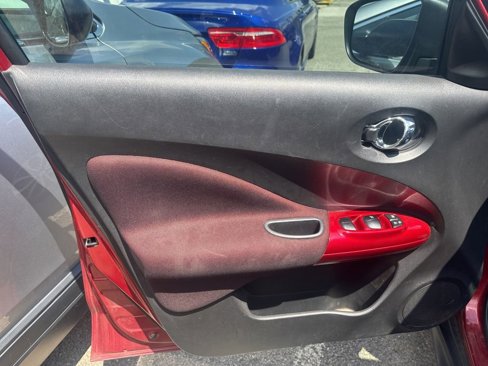 Used 2017 Nissan Juke SV image 8