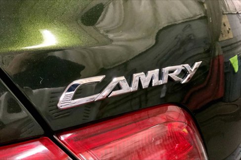 Used 2011 Toyota Camry LE image 9