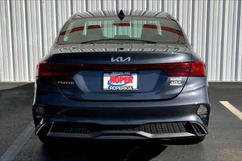 Used 2024 Kia Forte LXS image 4