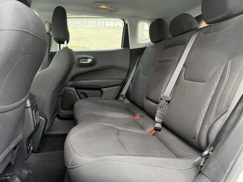 Used 2019 Jeep Compass Sport image 16