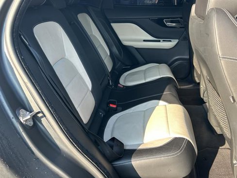 Used 2017 Jaguar F-PACE R-Sport image 26