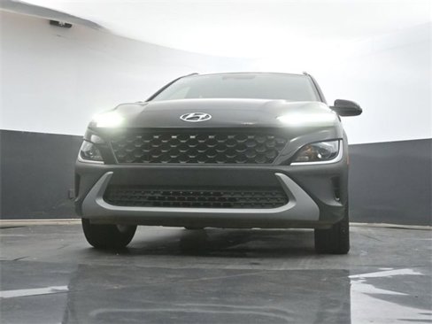 Used 2023 Hyundai Kona SEL w/ Winter Weather Package image 29