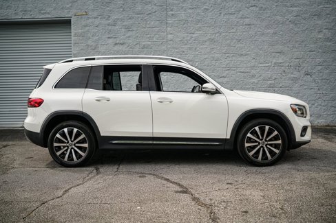 Used 2021 Mercedes-Benz GLB 250 w/ Premium Package image 17