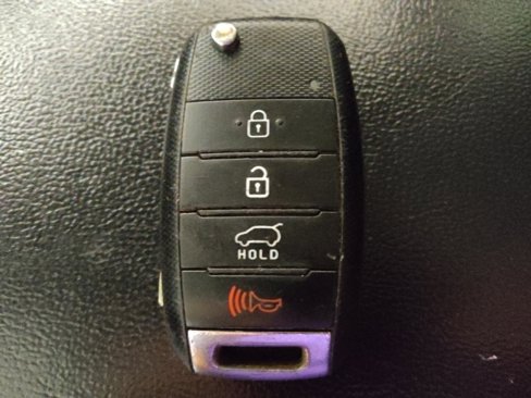 Used 2020 Kia Sorento LX image 32