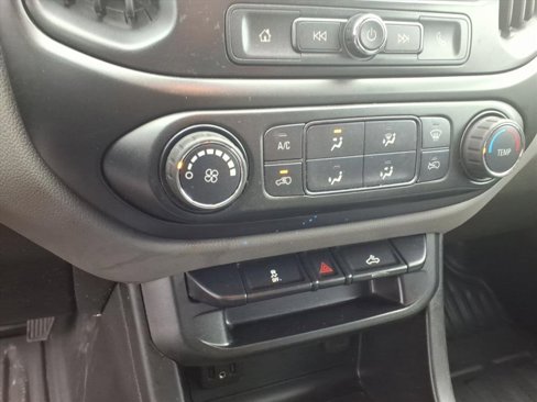 Used 2020 Chevrolet Colorado W/T w/ WT Convenience Package image 18
