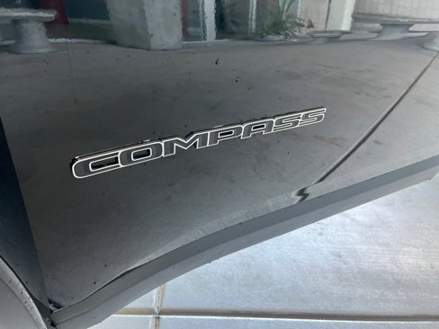 Used 2024 Jeep Compass Latitude image 24