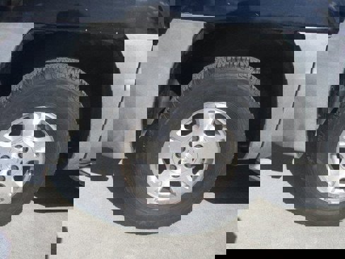 Used 2002 Chevrolet Avalanche 2WD image 6