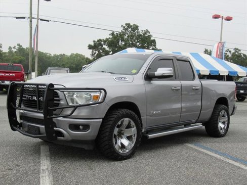 Used 2021 RAM 1500 Big Horn image 3