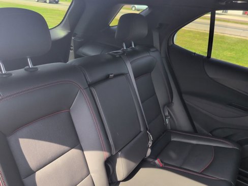Used 2022 Chevrolet Equinox RS w/ RS Leather Package image 29