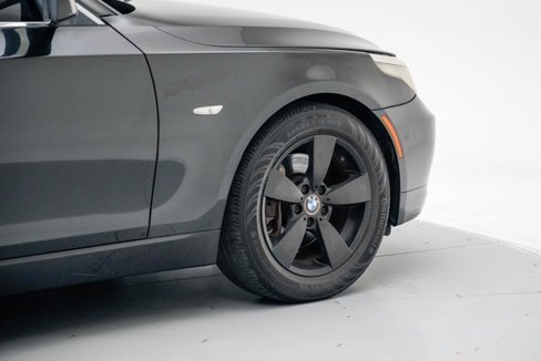 Used 2008 BMW 528xi Sedan image 7