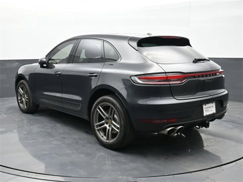 Certified 2021 Porsche Macan S image 3