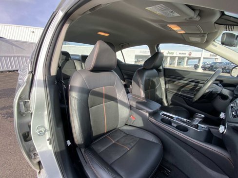 Used 2022 Nissan Altima 2.5 SR image 17