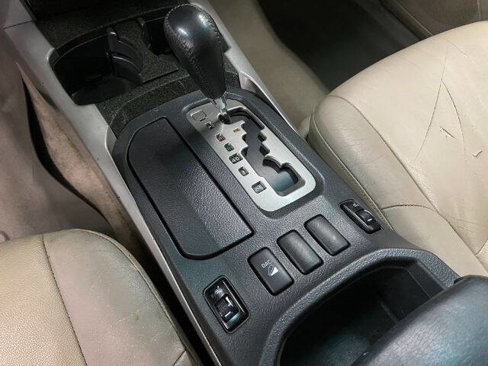 Used 2004 Toyota 4Runner Limited image 27
