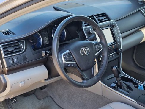 Used 2017 Toyota Camry XLE image 30