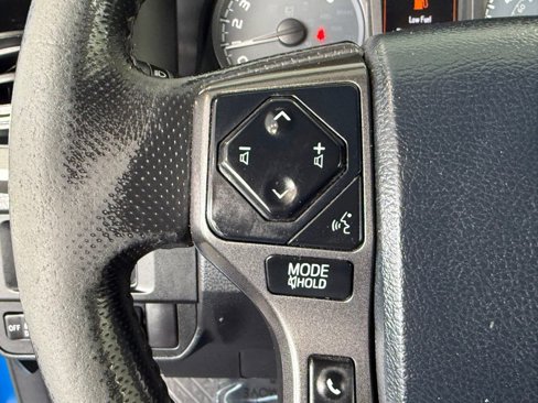 Used 2017 Toyota Tacoma TRD Sport image 20