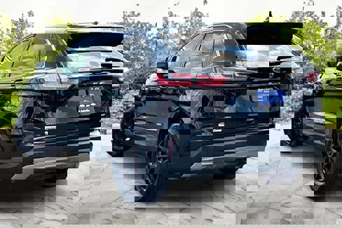 Certified 2022 Ford Edge SEL w/ Convenience Package image 2