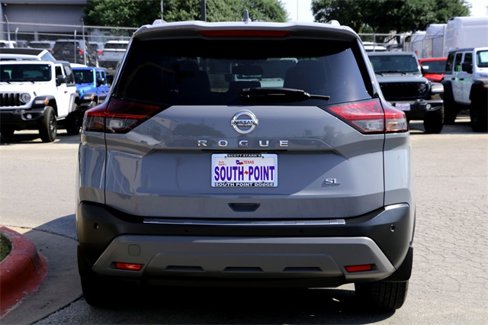 Used 2021 Nissan Rogue SL w/ Premium Package image 6